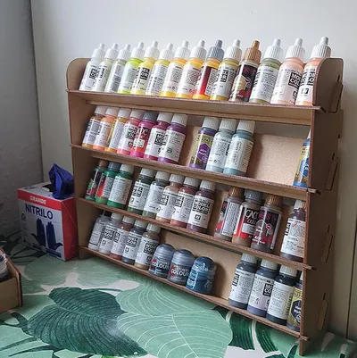 Wall paint rack